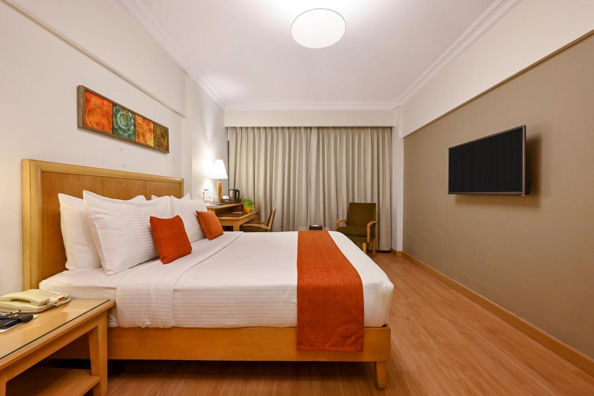 Fariyas Hotel Mumbai , Colaba Экстерьер фото