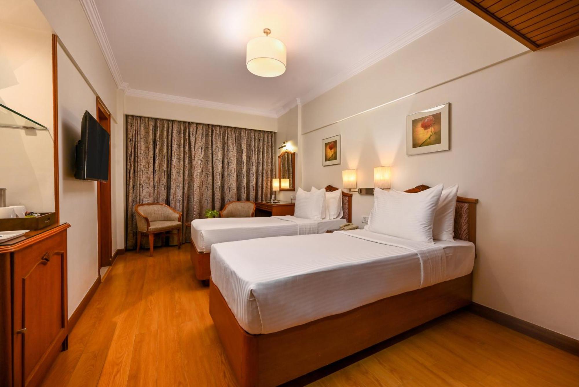 Fariyas Hotel Mumbai , Colaba Экстерьер фото