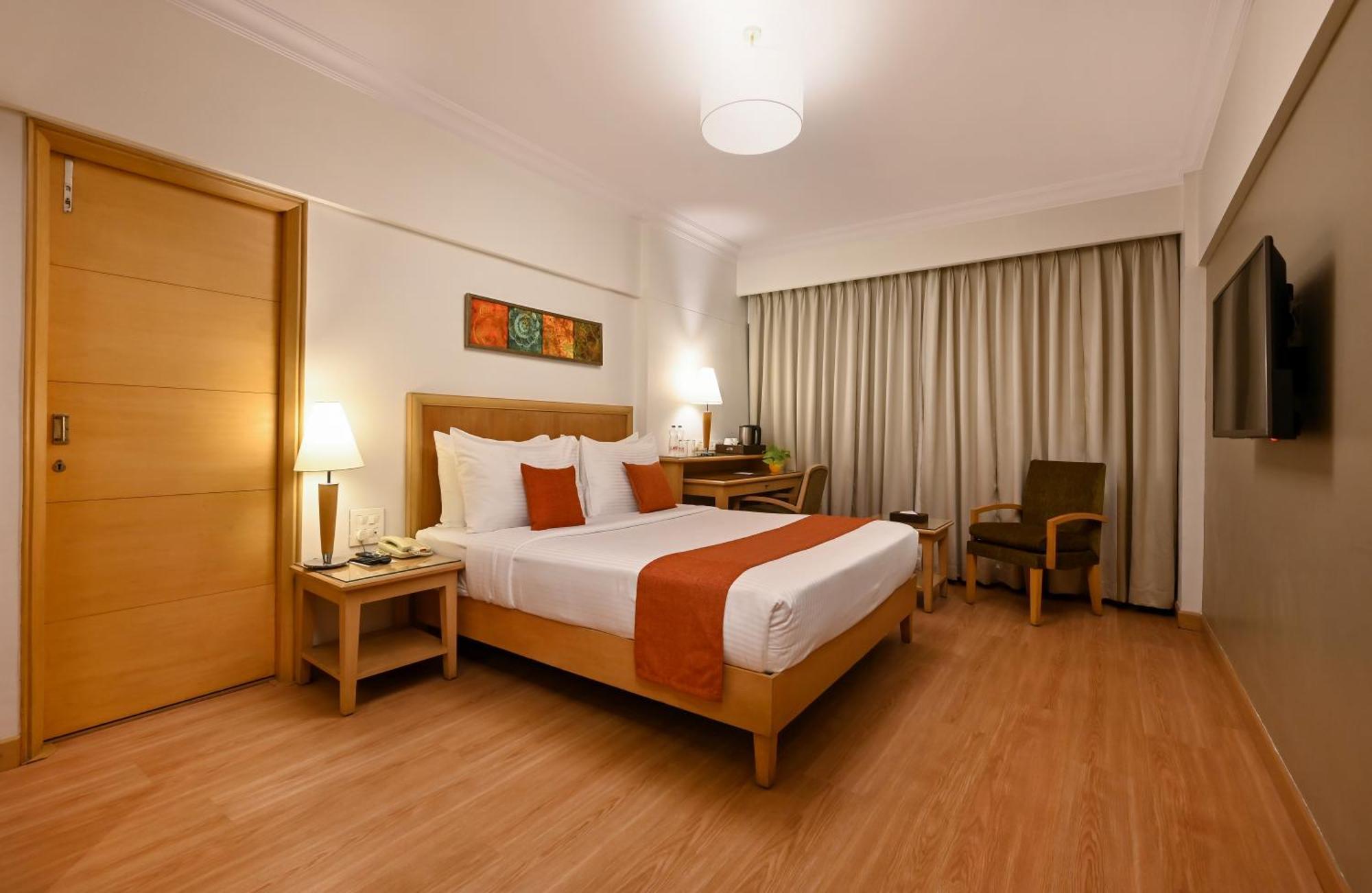 Fariyas Hotel Mumbai , Colaba Экстерьер фото
